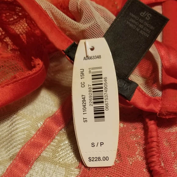 Victoria secret designer collection - Picture 3 of 4